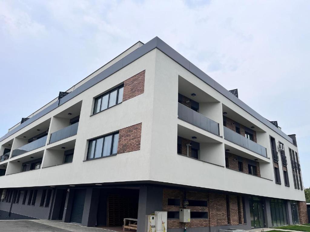 Cluj Airport Apartment Cluj-Napoca Exterior photo